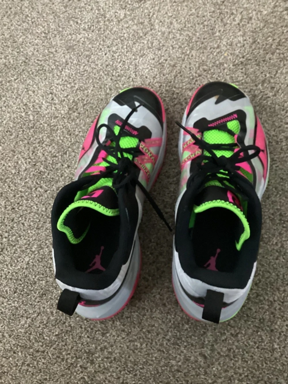 Jordan Westbrook One Take 3 Wolf Grey Pink Prime Neon Men’s 9.5 DC7701-002 EUC